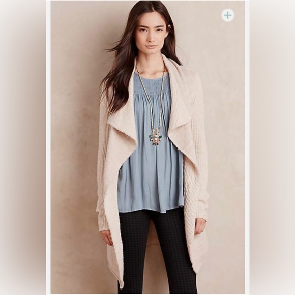 Anthropologie Sweaters - 🔥HP🔥Anthropologie La Fee Verte Draped Front Boucle Cardigan Sweater – Tan – Sz M